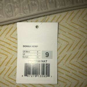 Brand New Donna Hemp Natural size 9